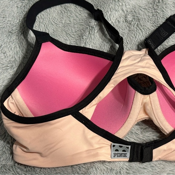 Victoria Secret Pink Sports Bra size Large - Picture 2 of 4